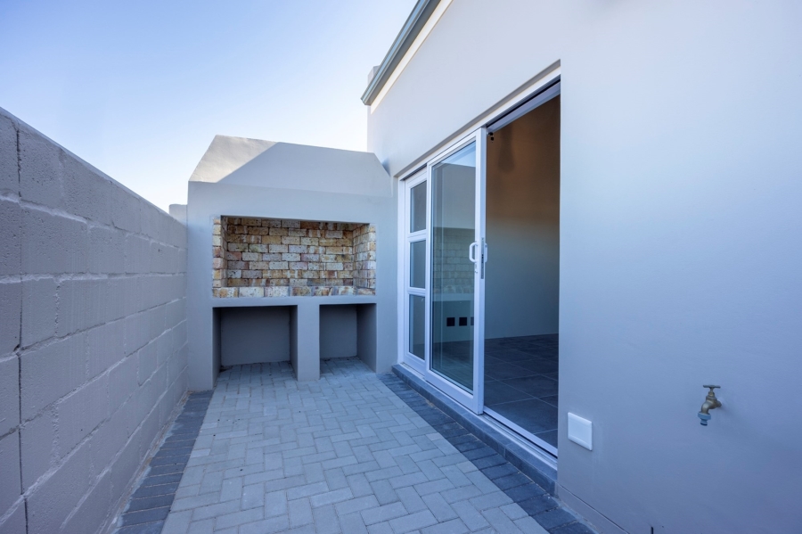 2 Bedroom Property for Sale in Villa Diamante Western Cape